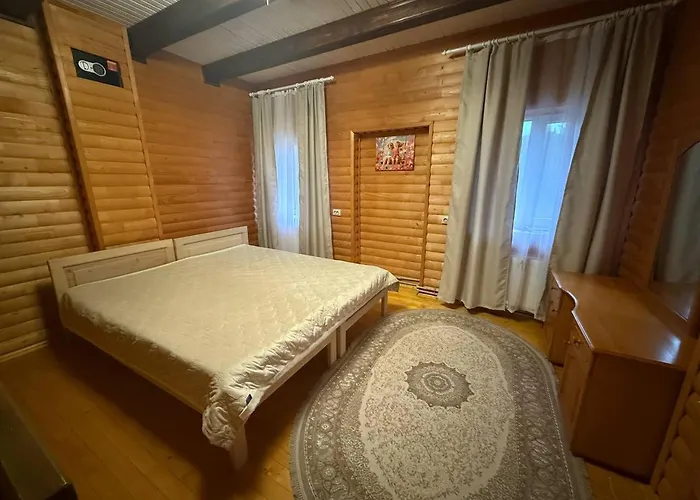 будиночок біля річки Дом отдыха